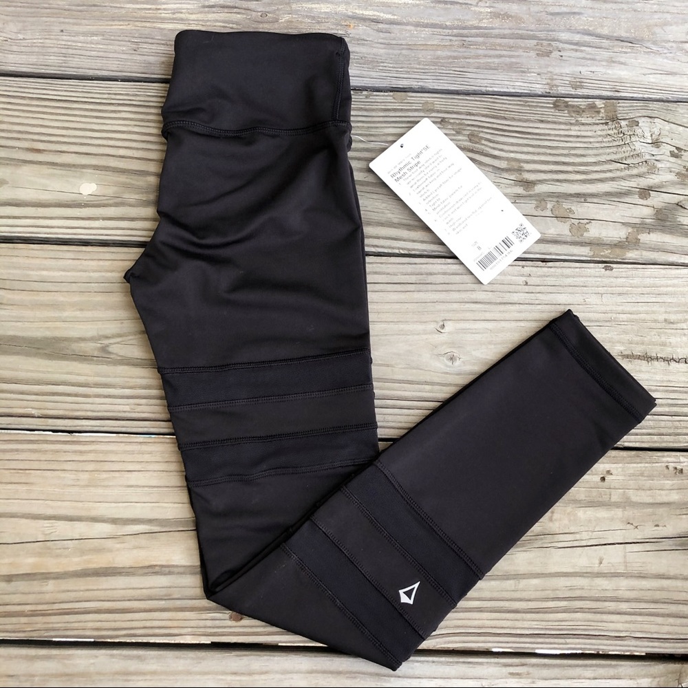 Lululemon Size 8 Mesh Leggings